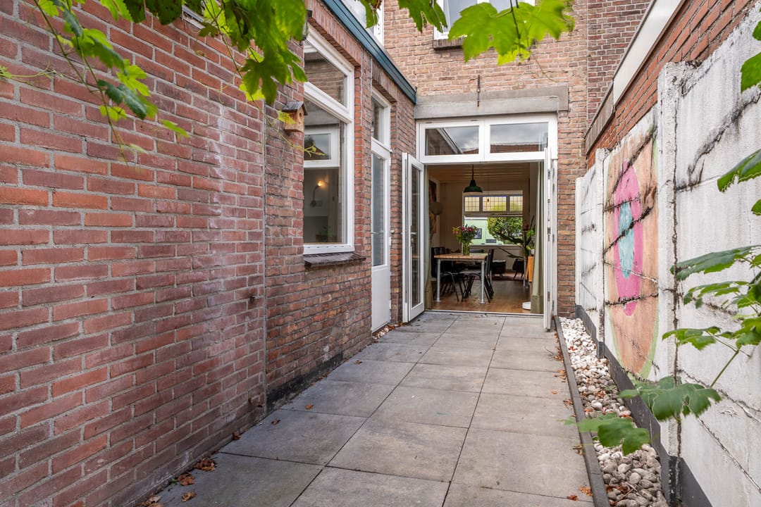 Photo 28 of Nuijtsstraat 5