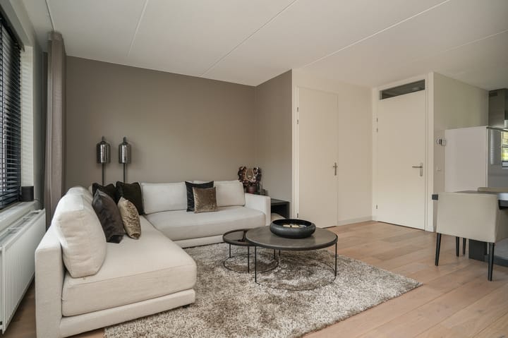 Tussenwoning te koop: Tinbergenplantsoen 69, Zaltbommel