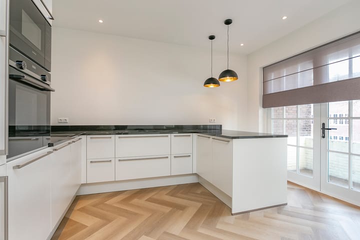 Appartement te koop: Goudsbloemlaan 43, 'S-Gravenhage