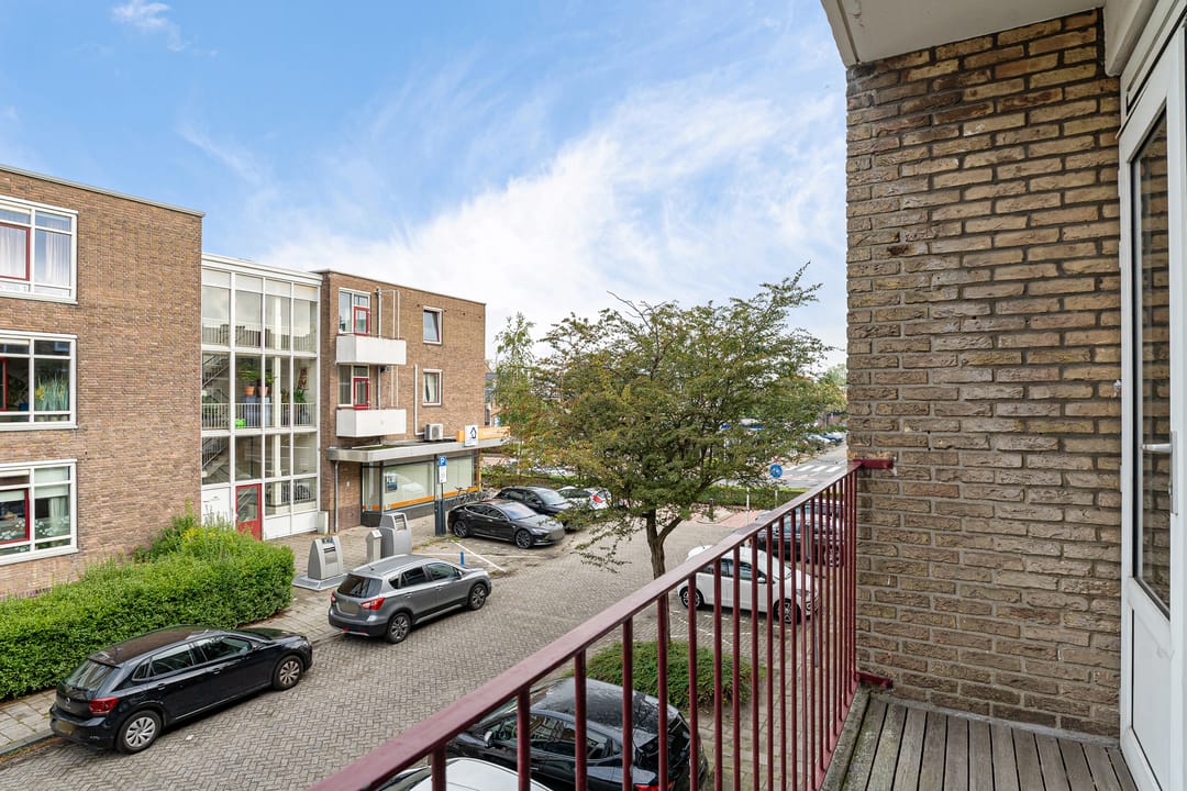 Photo 32 of Vermeerstraat 18
