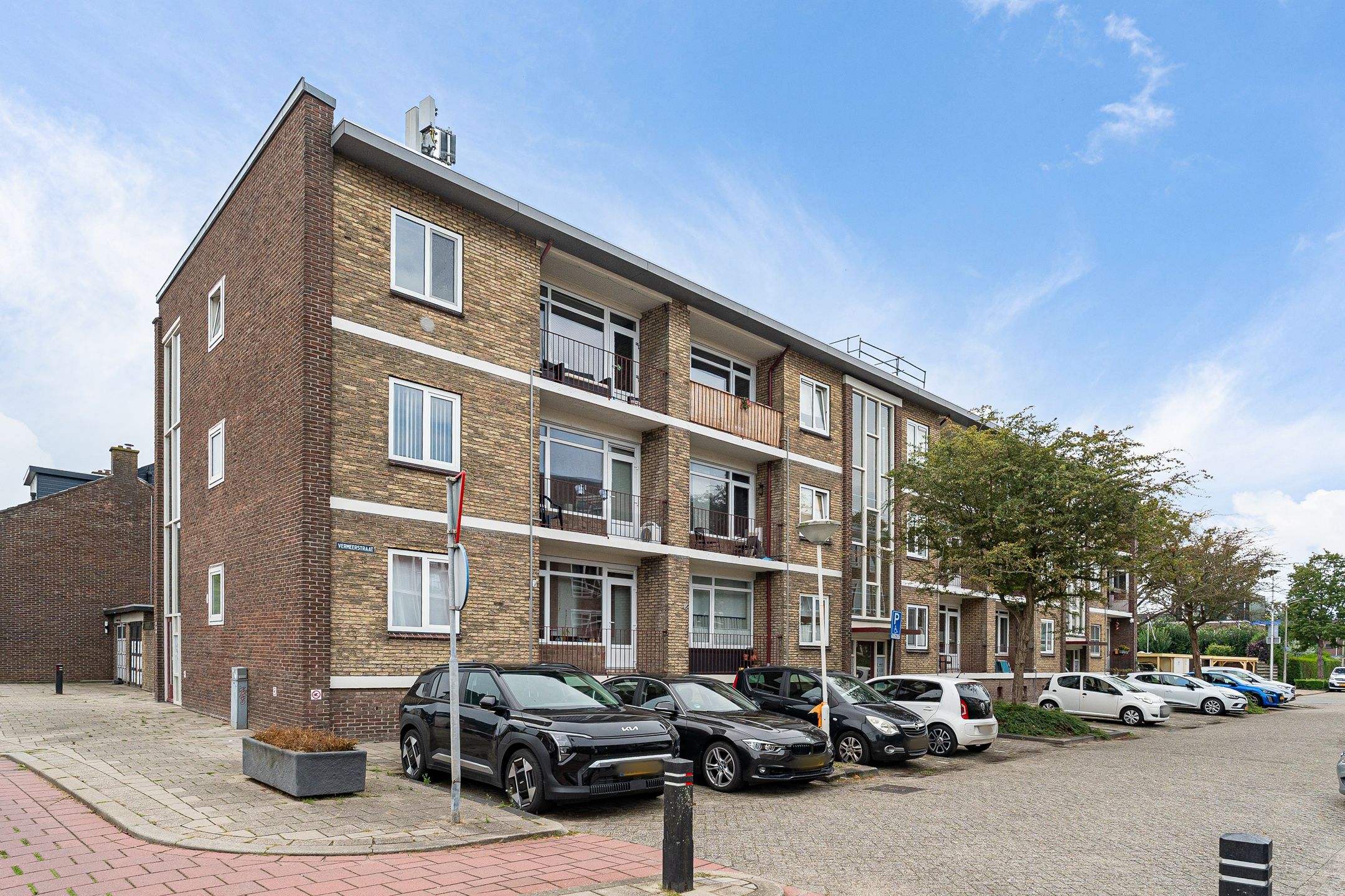 Photo 15 of Vermeerstraat 18
