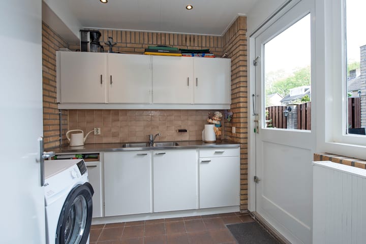 Tussenwoning te koop: Reviusstraat 83, Hengelo
