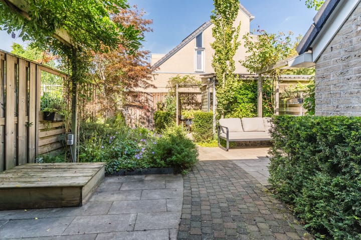 Tussenwoning te koop: Van Doesburglaan 18, Wageningen