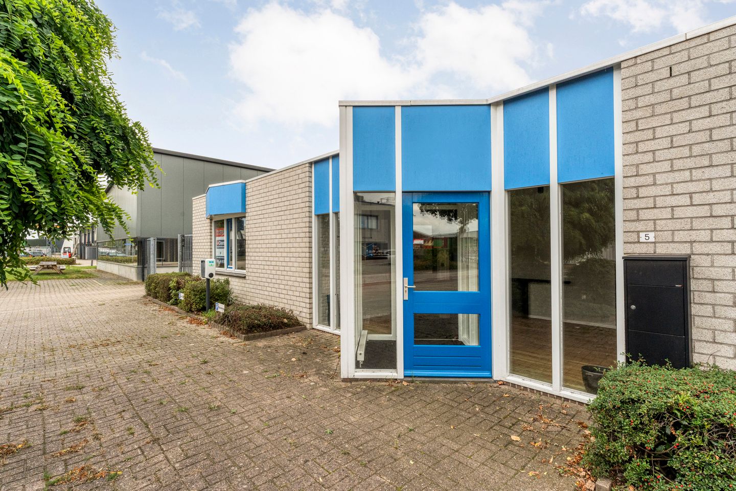 View photo 5 of Handelsstraat 5