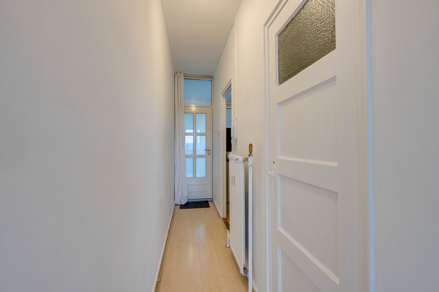 Photo 10 of Korte Geuzenstraat 601