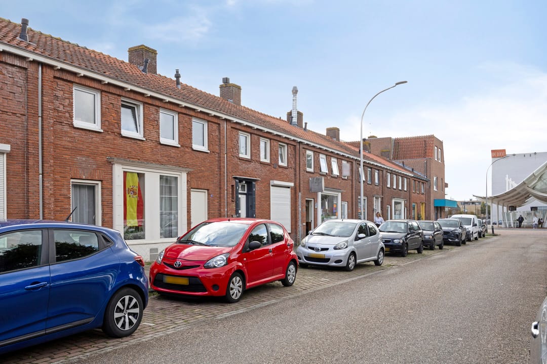 Photo 2 of Victoriestraat 33-A