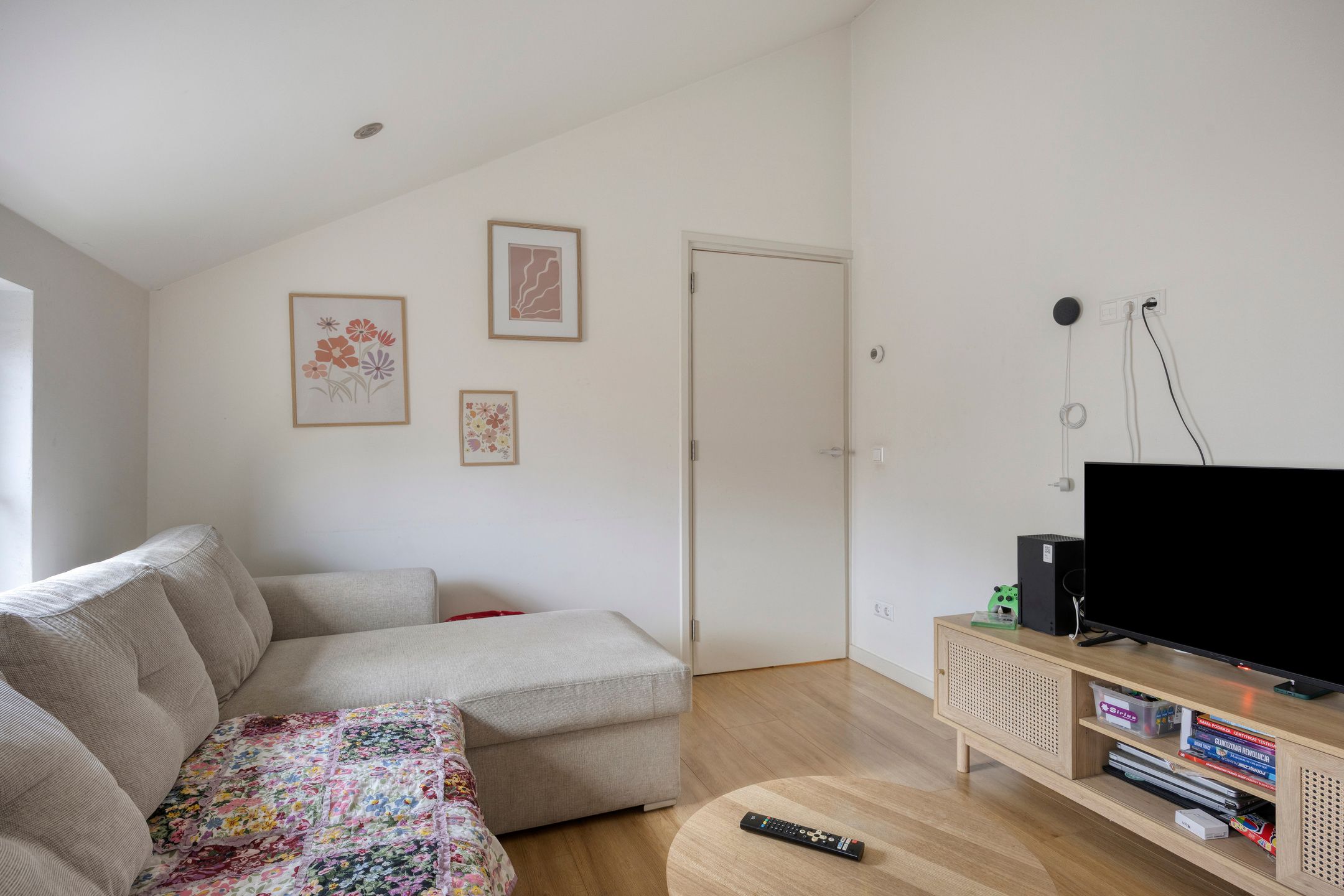 Photo 9 of Victoriestraat 33-A