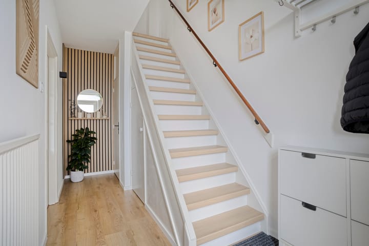 Tussenwoning te koop: Bazuinstraat 30, Arkel