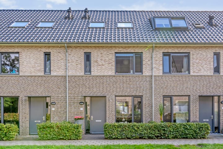 Tussenwoning te koop: Botlekhof 10, Zwolle