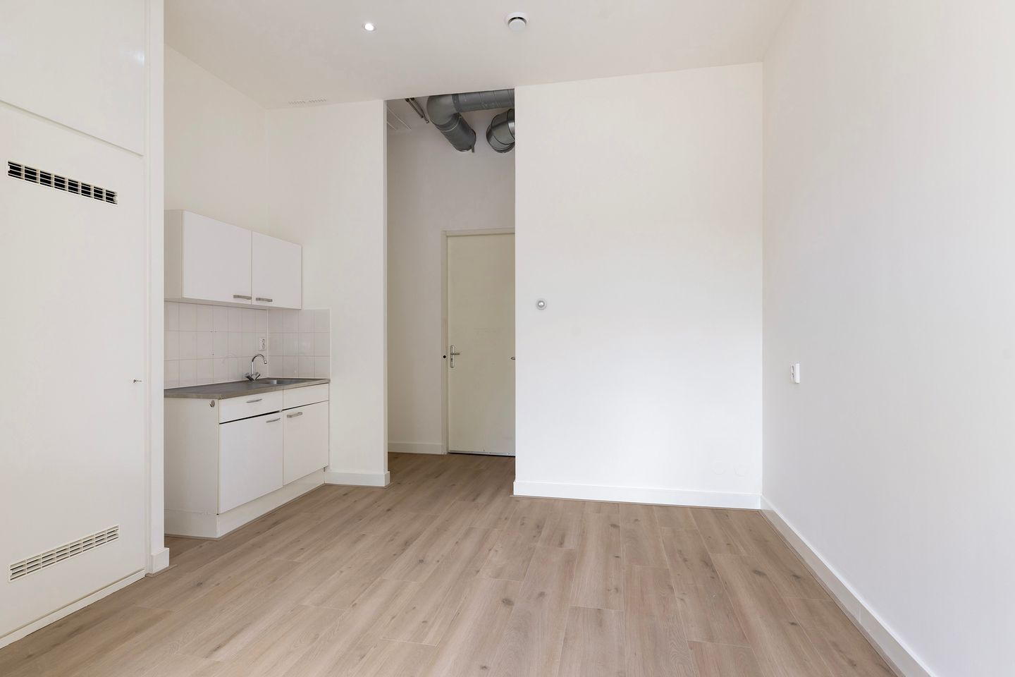 View photo 5 of Ottho Heldringstraat 37-D