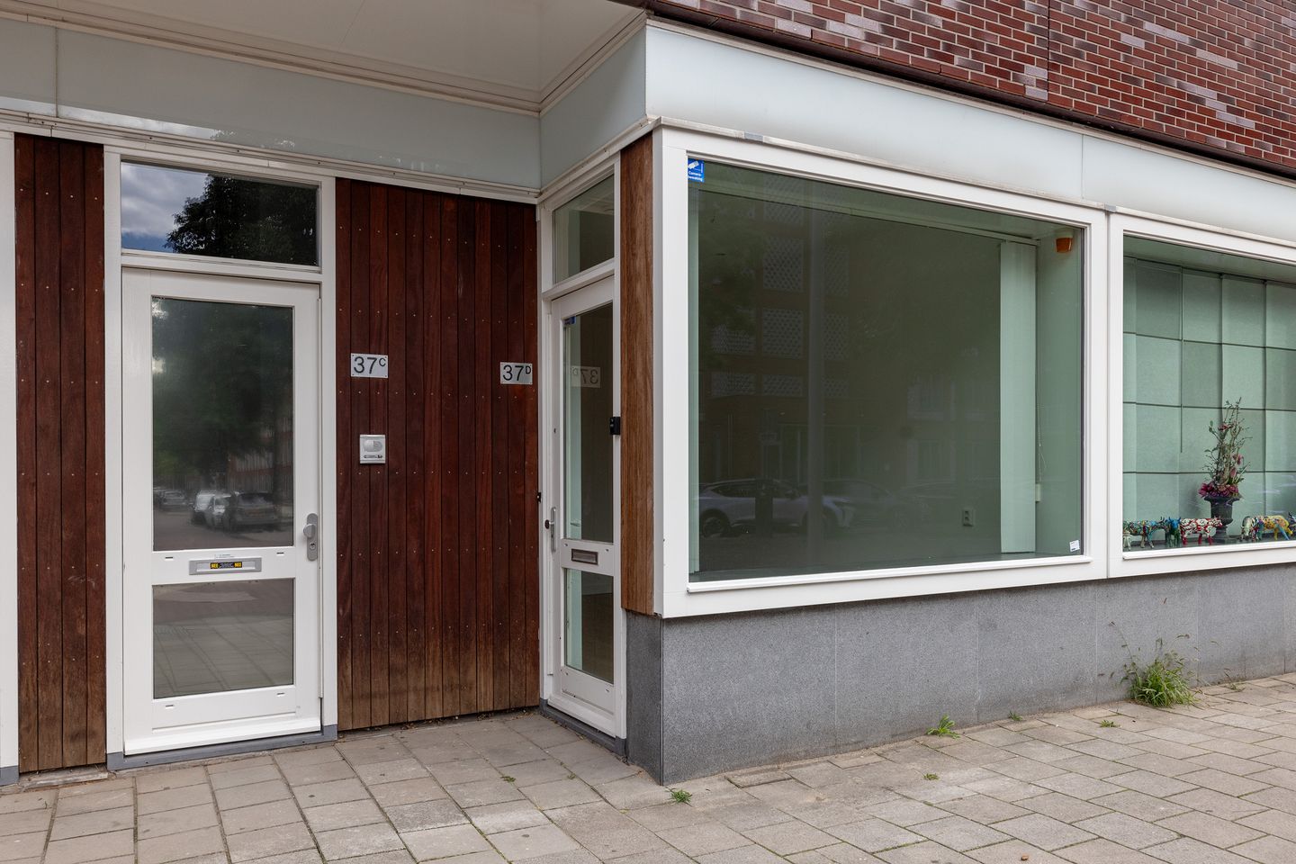 View photo 1 of Ottho Heldringstraat 37-D