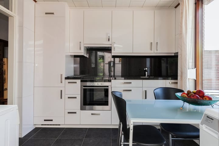 Tussenwoning te koop: Bachstraat 22, Axel