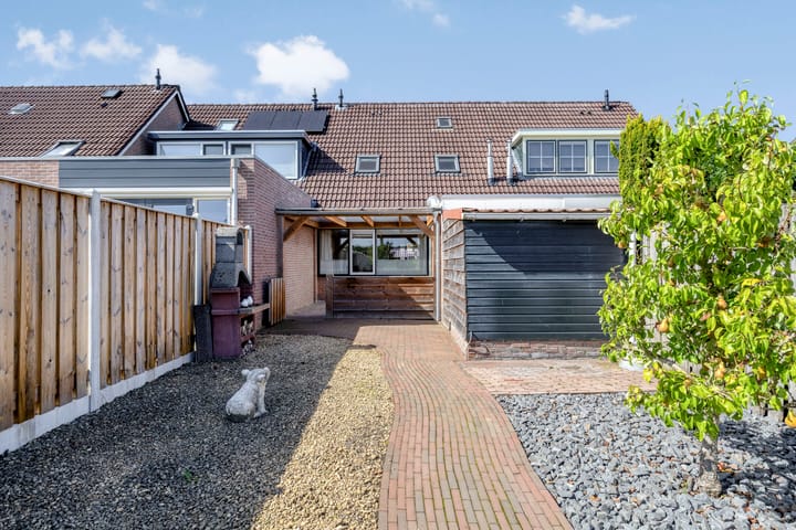 Foto 4 van Meester Zuidemastraat 49