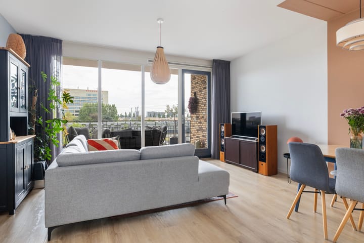 Appartement te koop: Louis Armstronglaan 570, Utrecht