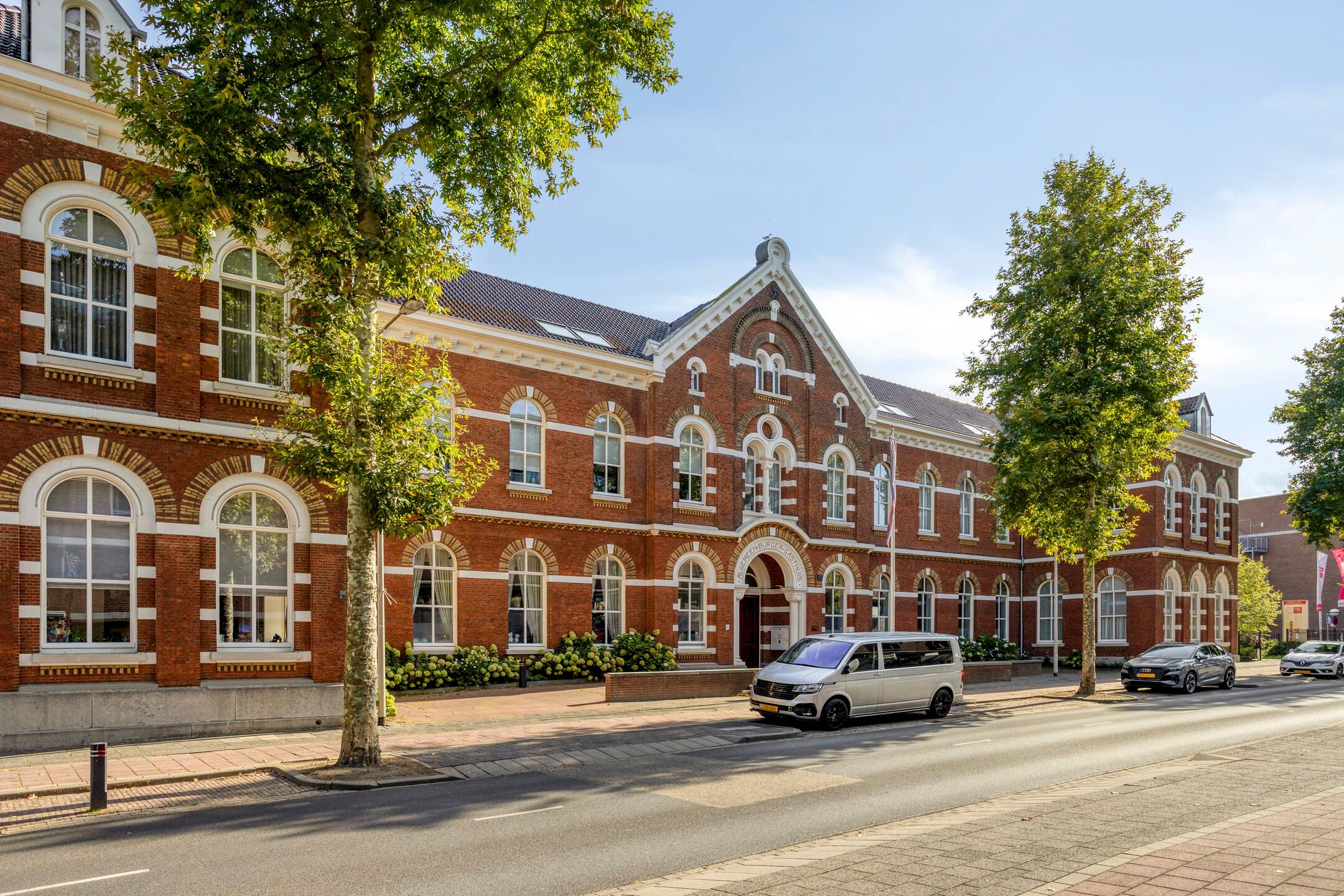 Photo 33 of Van Dedemstraat 11-B