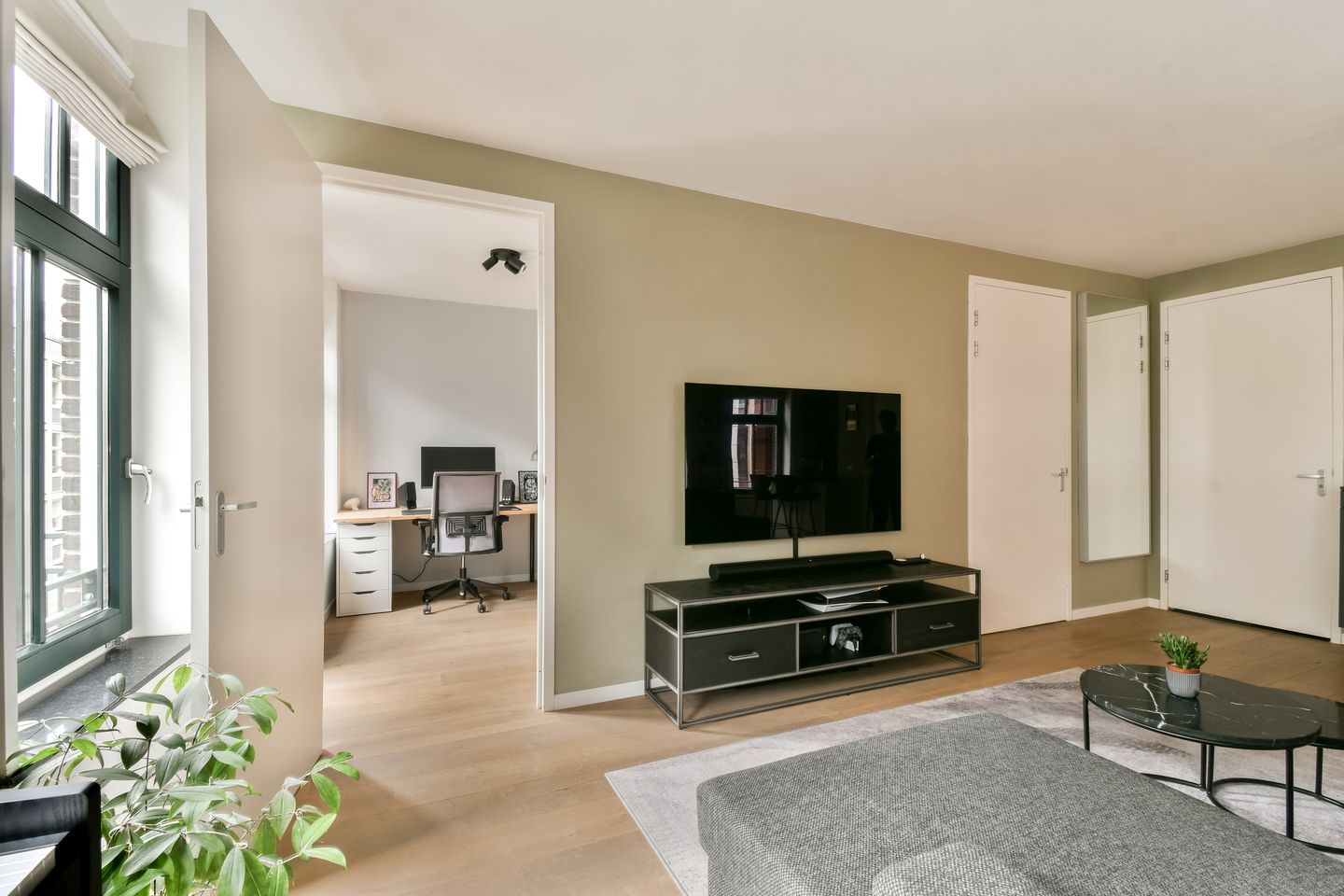 Photo 14 of Rustenburgerstraat 140-F