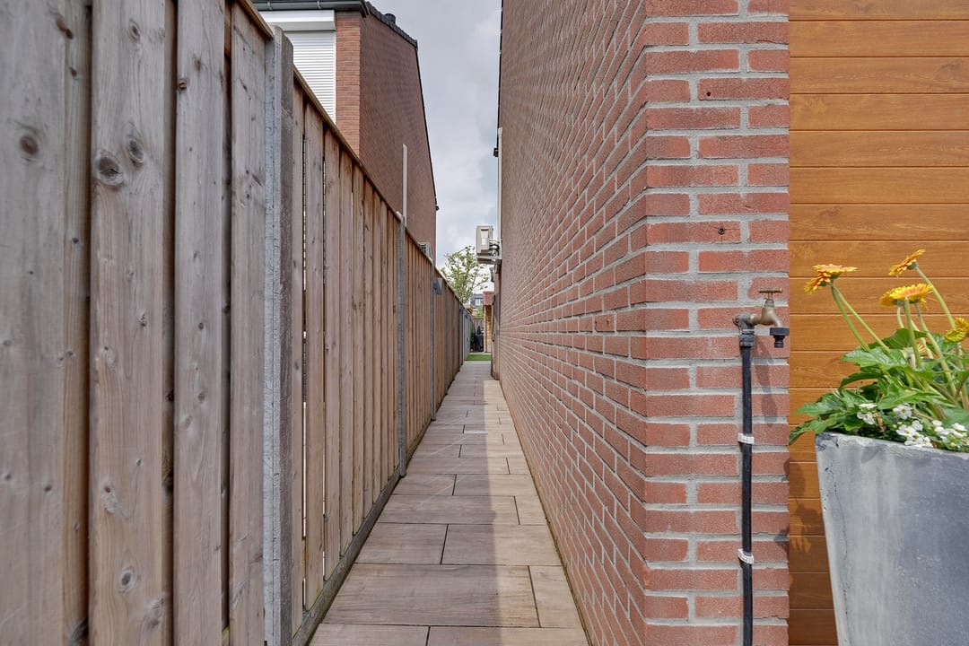 Photo 37 of Weverstraat 153