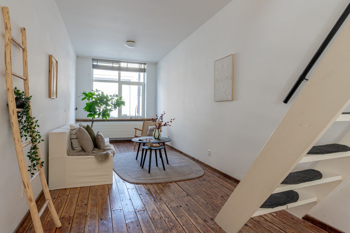 Photo 10 of Schaepmanstraat 9-B