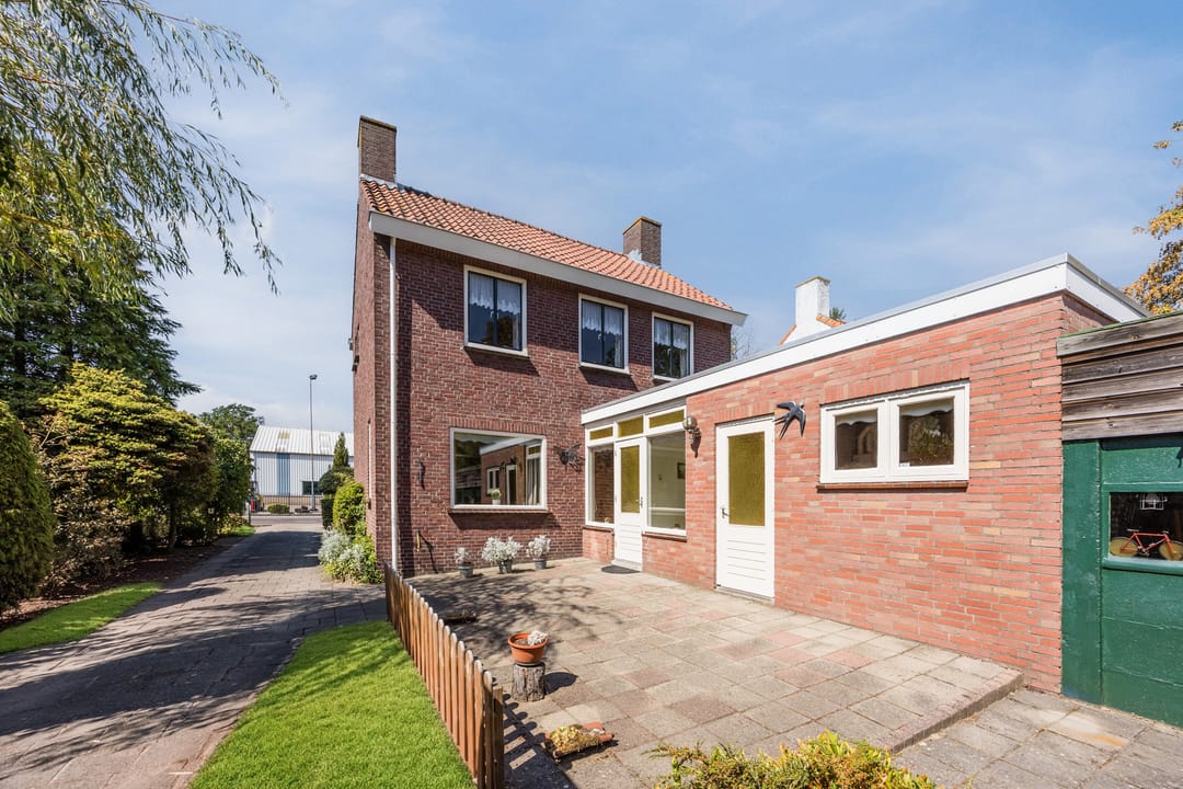 Photo 11 of Pastoor van Breugelstraat 75-A