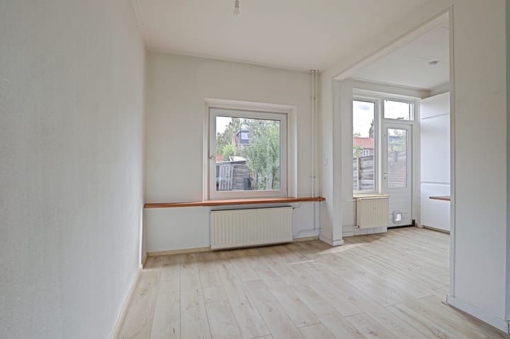 Tussenwoning te koop: Koningin Wilhelminaweg 104, Gouda