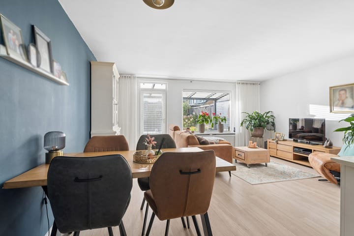 Tussenwoning te koop: Paradijslaan 86, Breda