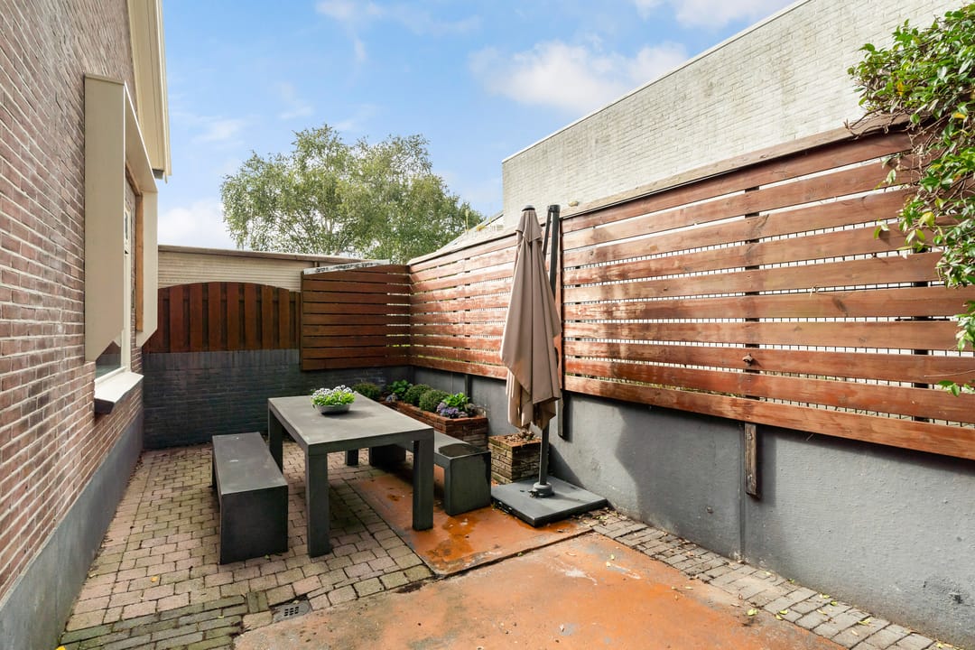 Photo 26 of J.W.C. Bloemstraat 45