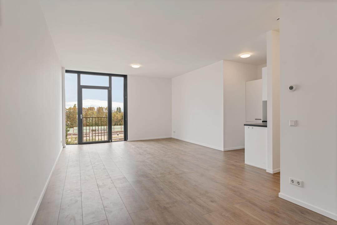 Photo 2 of Fascinatio Boulevard 890-R