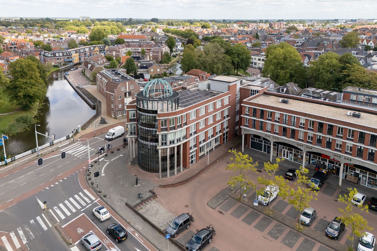 Bekijk foto 1 van Sint Antoniusplein 1-5