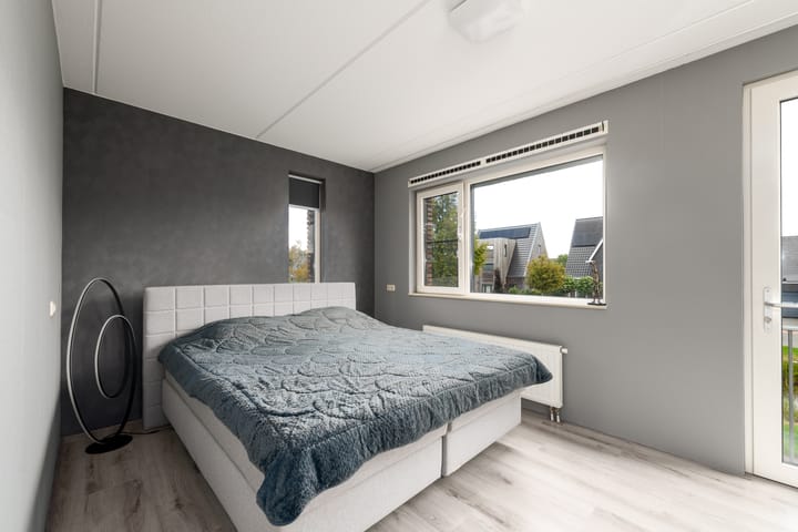 Hoekwoning te koop: Annie Zernikeweg 6, Heerenveen
