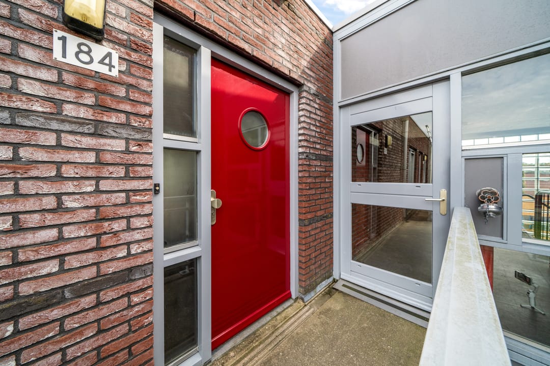 Photo 7 of Zenderstraat 184