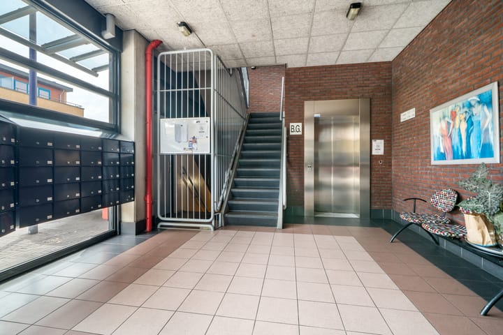 Appartement te koop: Zenderstraat 184, Hilversum