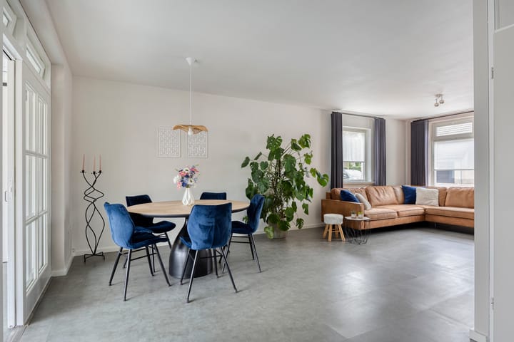 Twee-onder-één-kap te koop: Houtgracht 10, Hooge Mierde