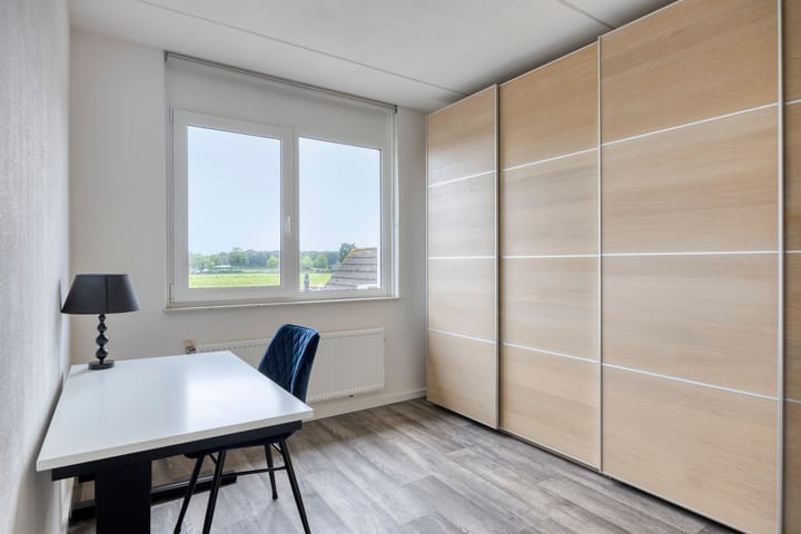 Twee-onder-één-kap te koop: Houtgracht 10, Hooge Mierde