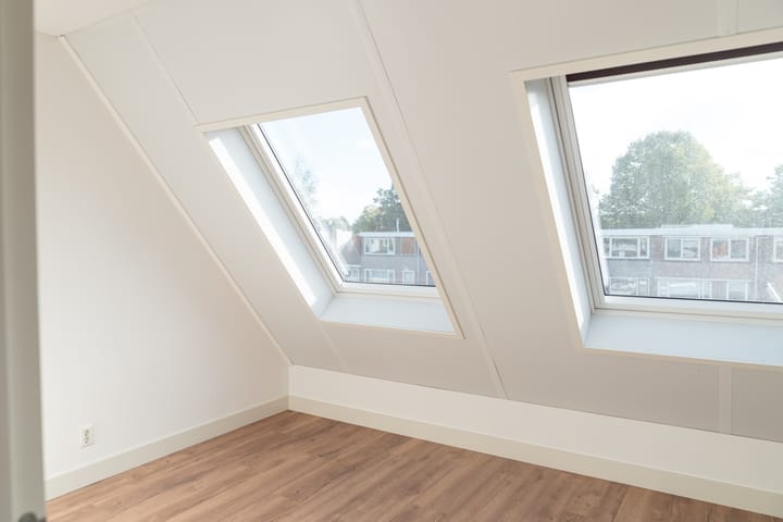 Hoekwoning te huur: Burgemeester Smitsstraat 5, Utrecht