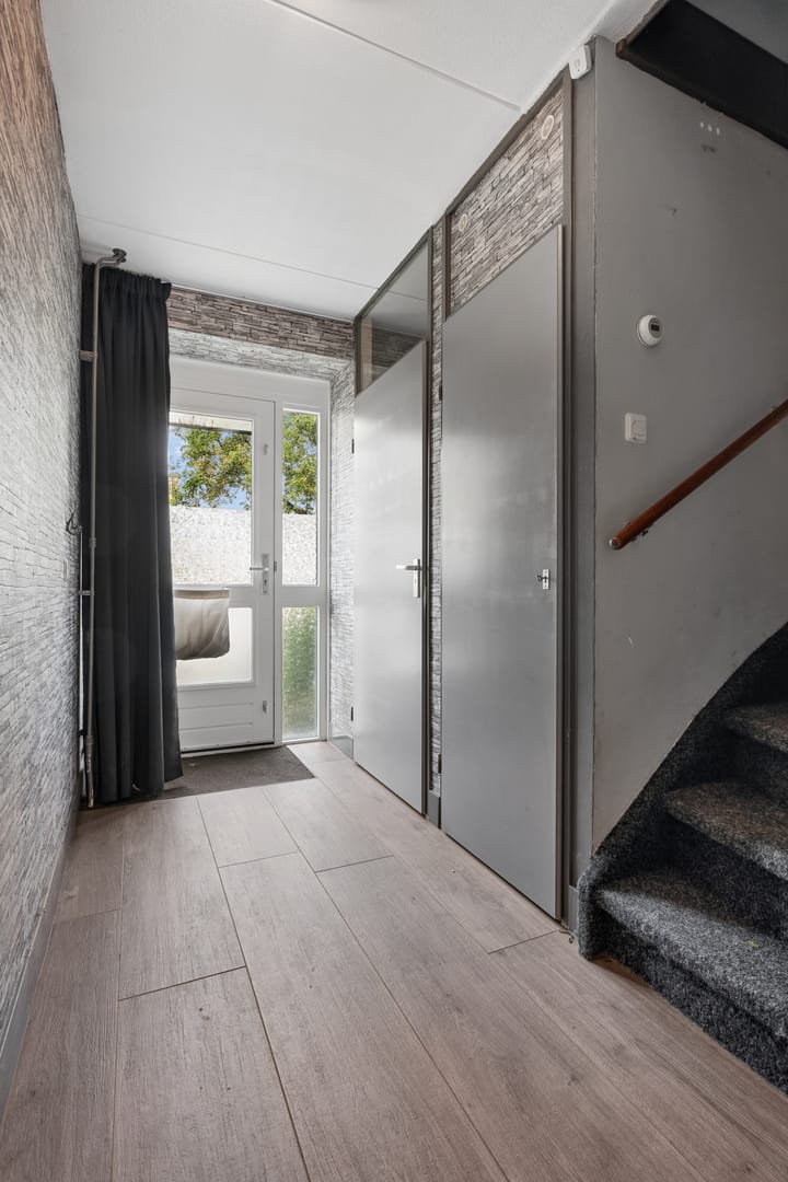 Tussenwoning te koop: Wethouder Rebellaan 73, Barneveld