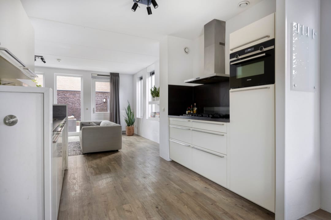 Photo 8 of Stavorenstraat 61