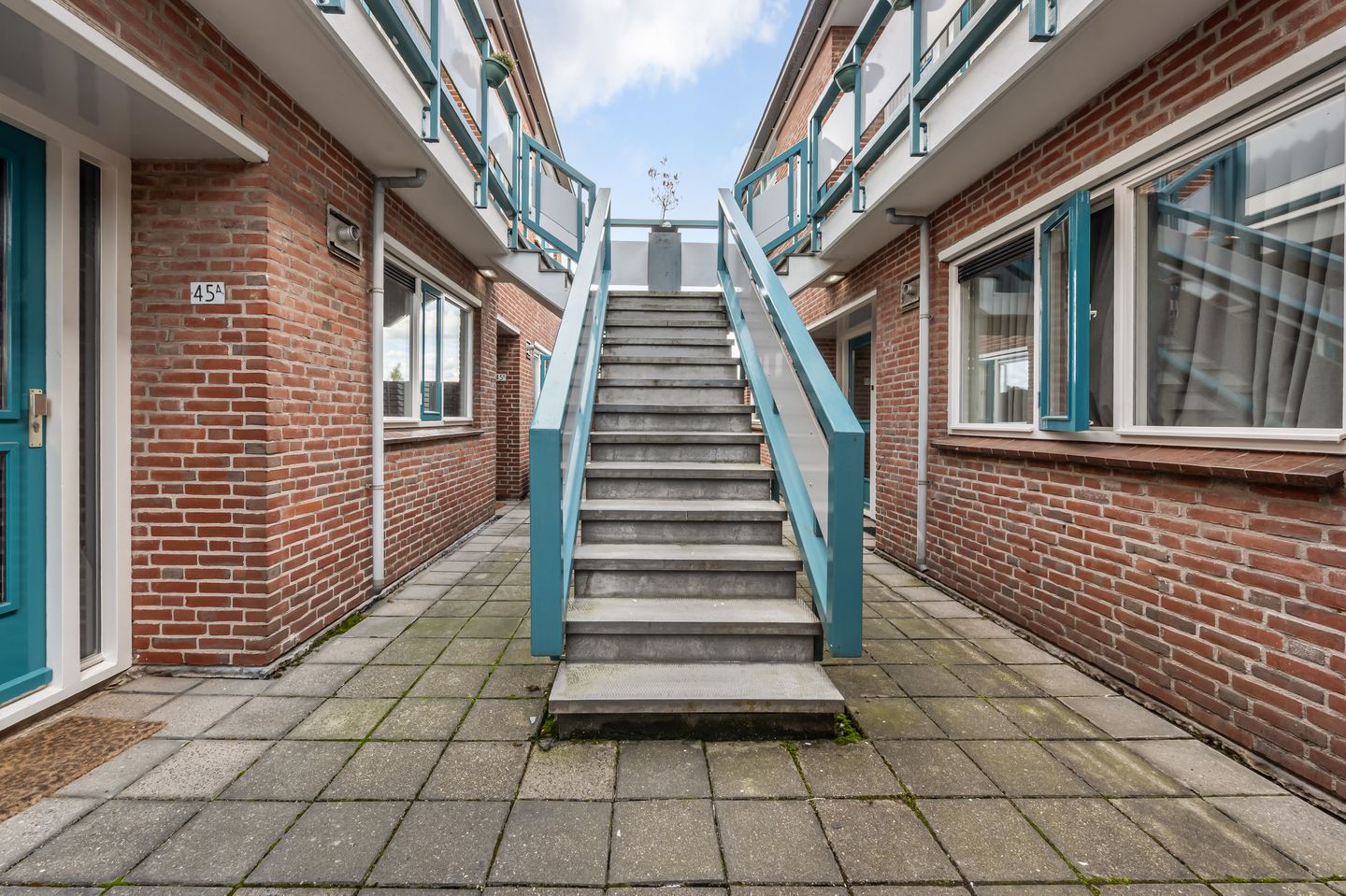 Photo 4 of Heiligeweg 47-A