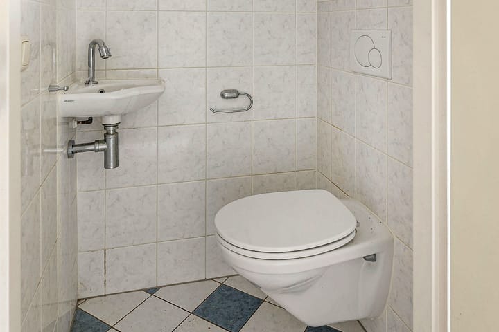 Tussenwoning te koop: Cole Porterhof 137, Hoorn