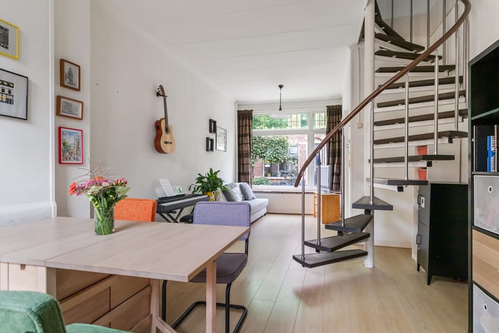 Tussenwoning te koop: Lijsterstraat 84, Utrecht