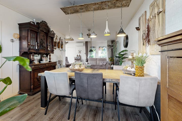 Tussenwoning te koop: Prins Willemstraat 17, Klundert