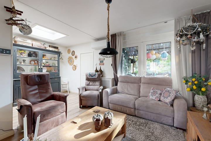 Tussenwoning te koop: Prins Willemstraat 17, Klundert