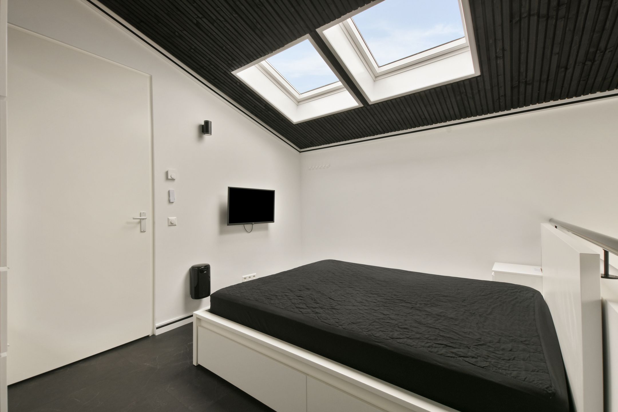 Photo 18 of Silenestraat 15-D