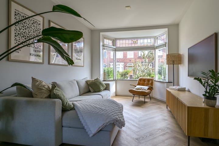 Tussenwoning te koop: Antonides van der Goesstraat 31, Haarlem