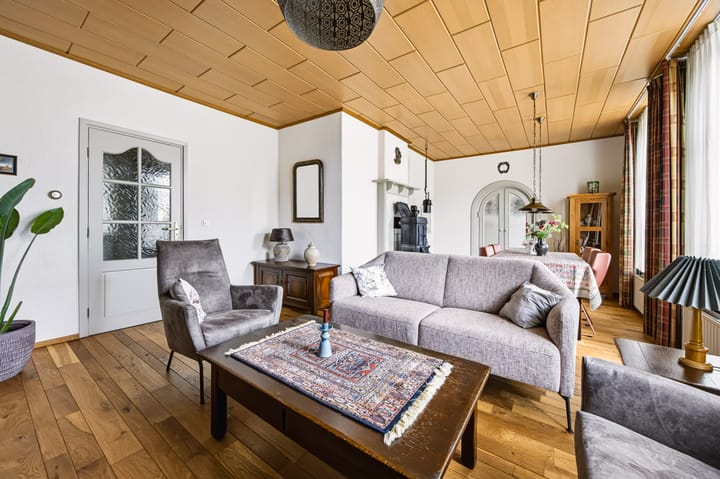 Vrijstaande woning te koop: Rijksweg 20, Bergen (Li)