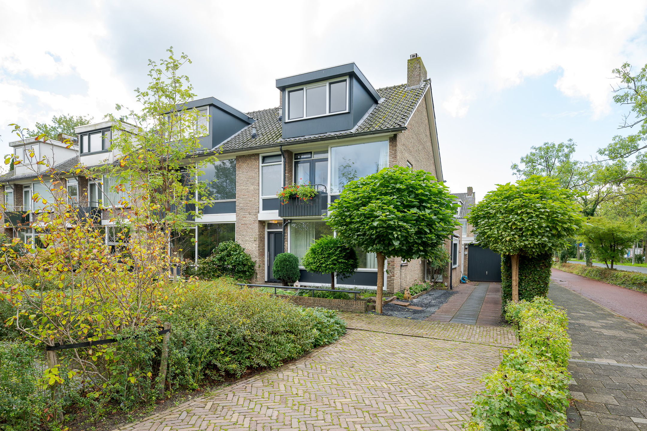 Van der Helmlaan 7 
