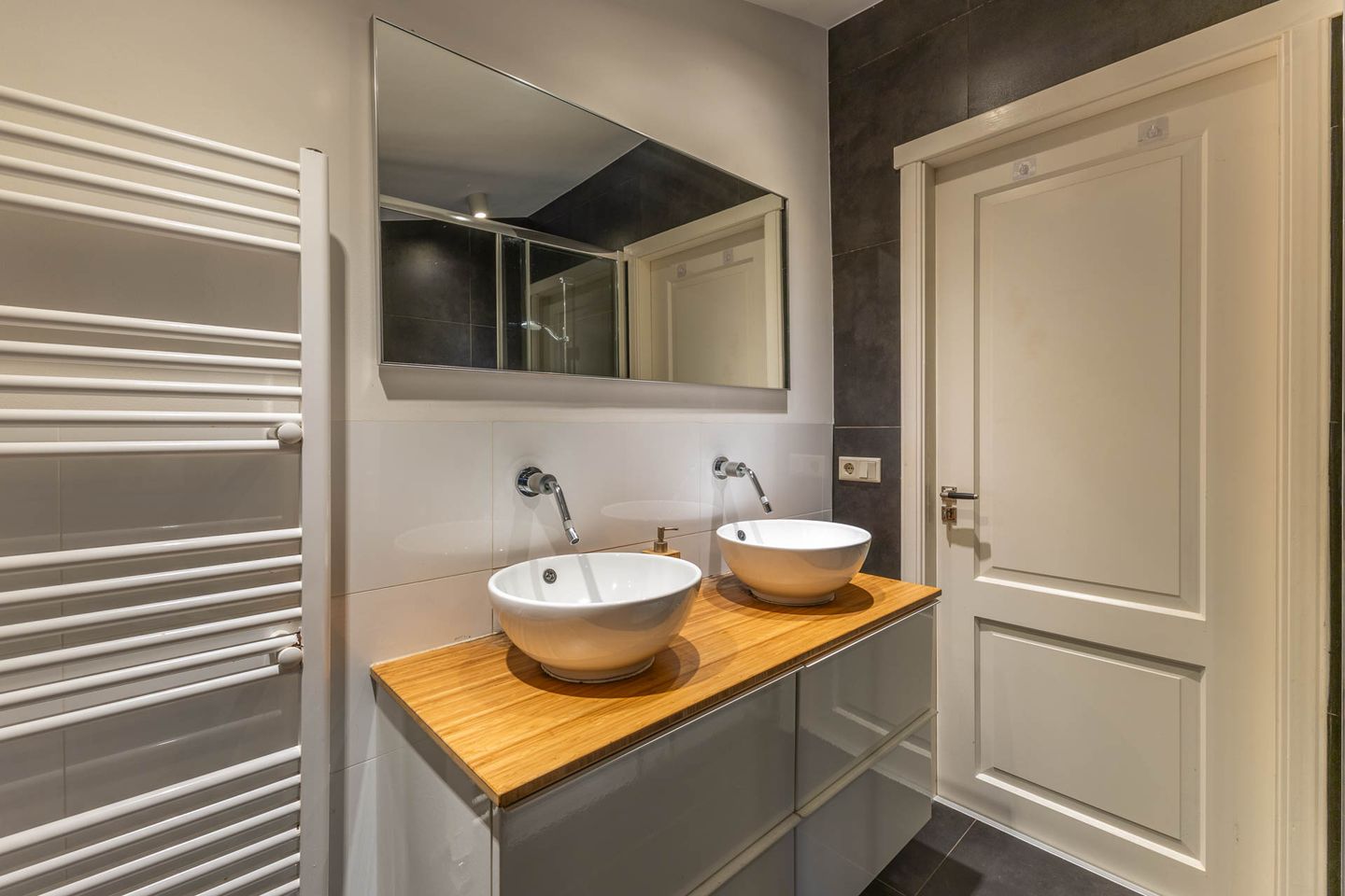 Photo 19 of Westvest 213