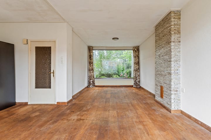 Tussenwoning te koop: Burgemeester Bickerstraat 57, Diemen