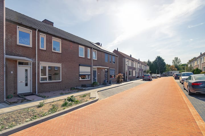 Tussenwoning te koop: Berkenlaan 14, Kerkrade