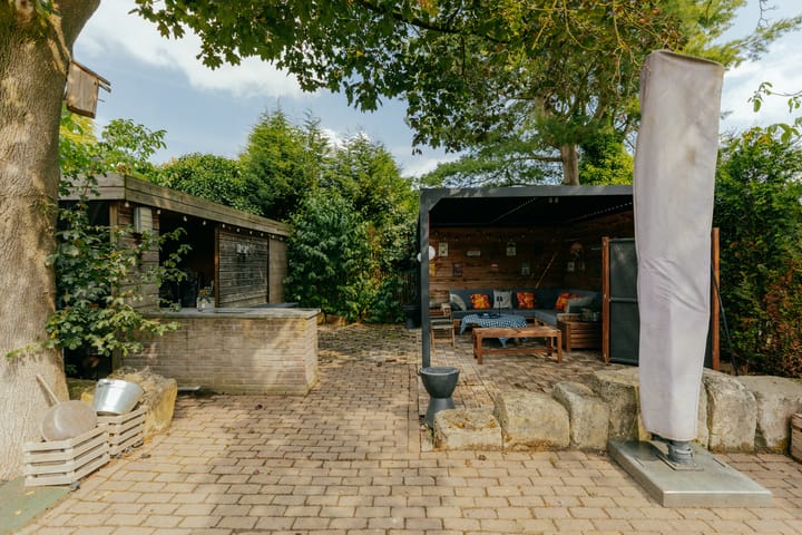Tussenwoning te koop: Observantenweg 47, Maastricht