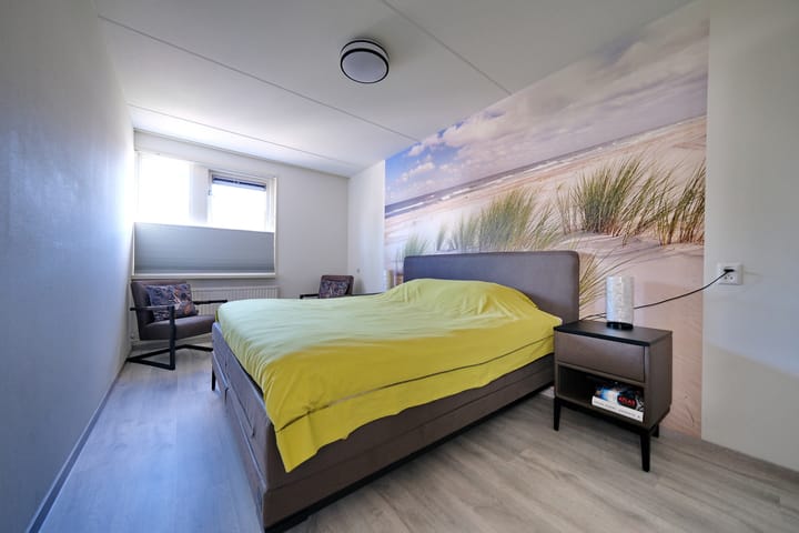 Tussenwoning te koop: Leendert Tulplaan 11, Ede